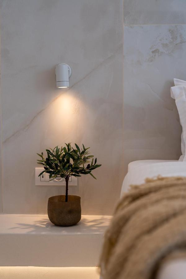 Cycladic Suites & Spa Фіра Екстер'єр фото