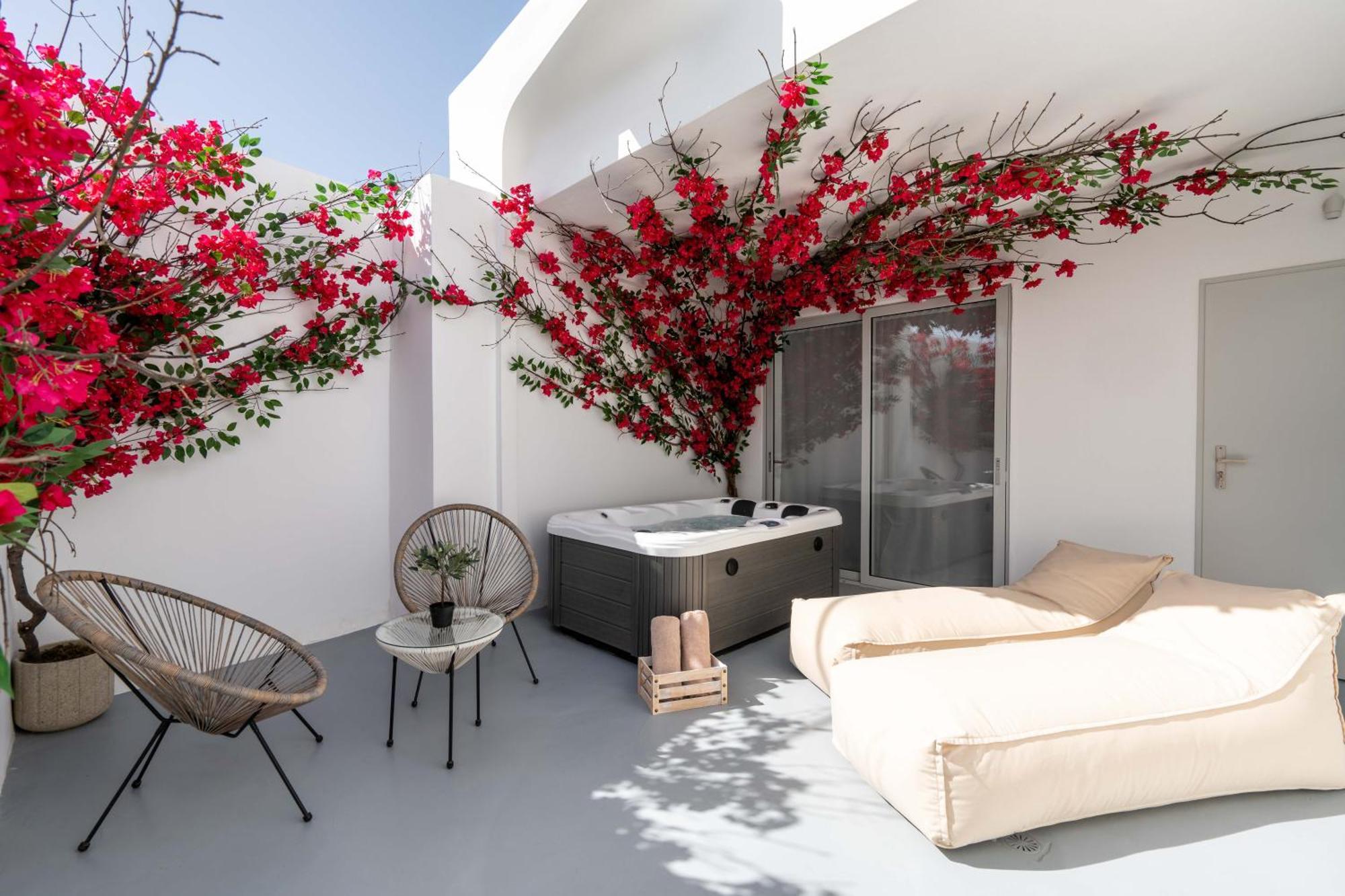 Cycladic Suites & Spa Фіра Екстер'єр фото