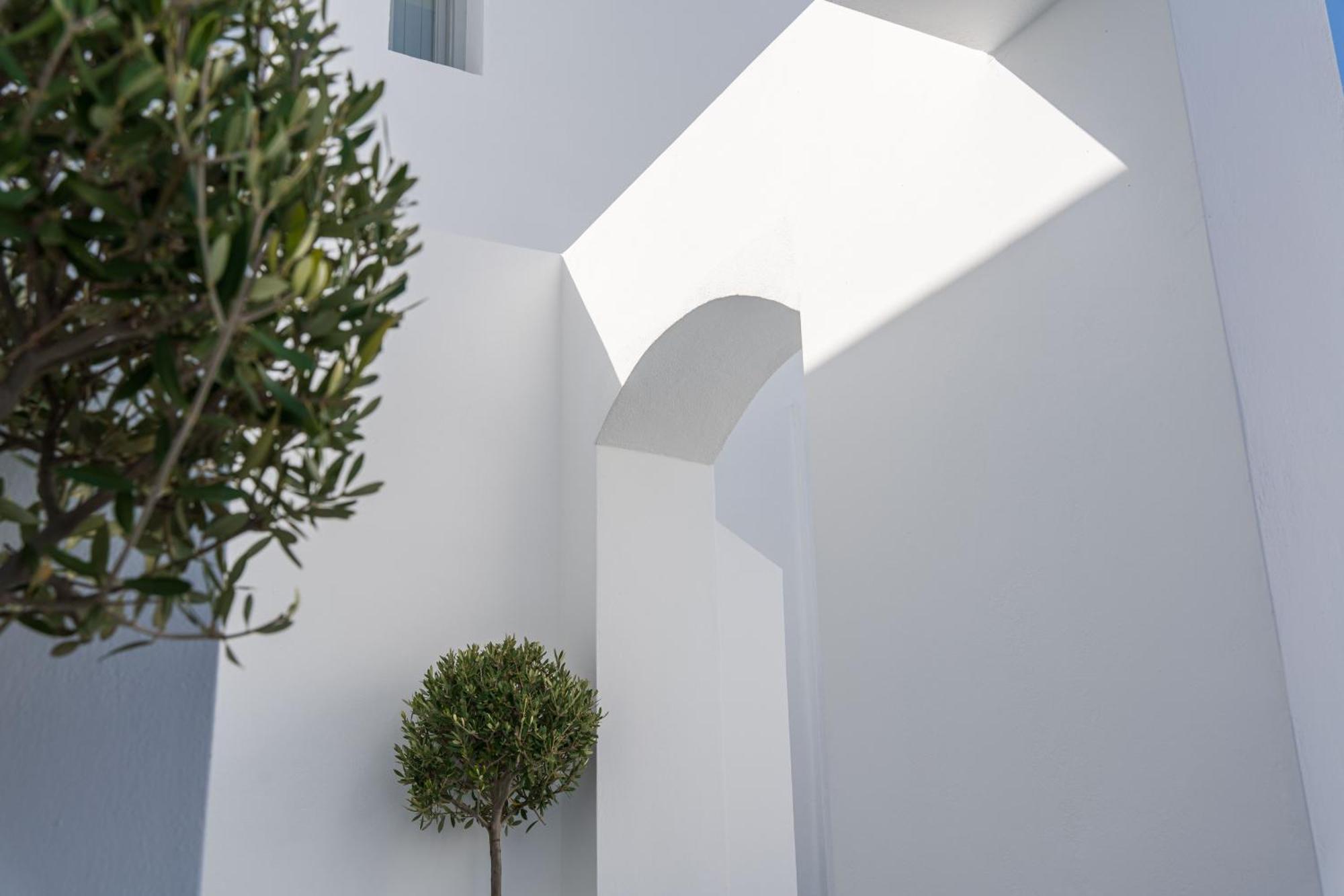 Cycladic Suites & Spa Фіра Екстер'єр фото