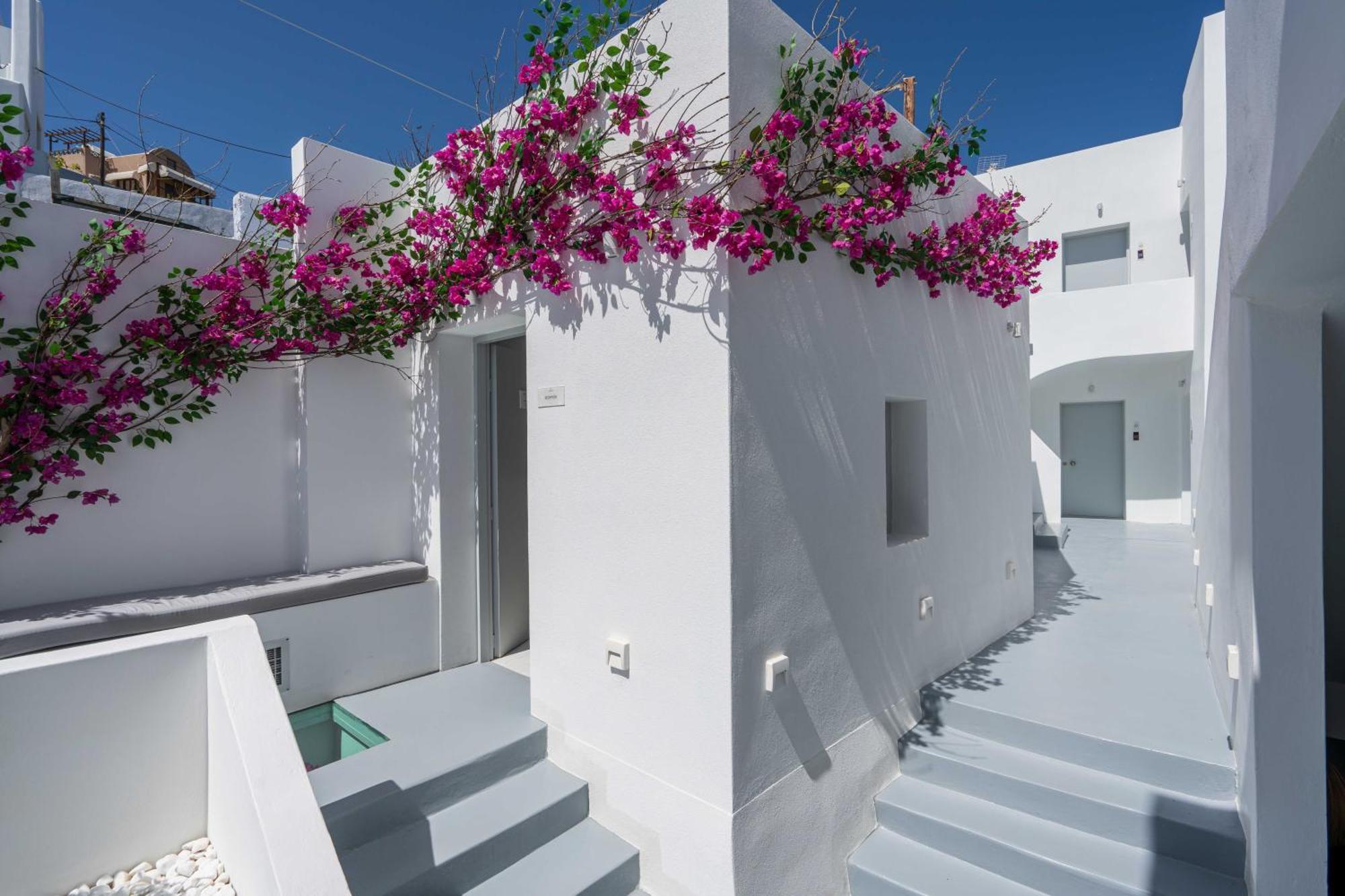 Cycladic Suites & Spa Фіра Екстер'єр фото