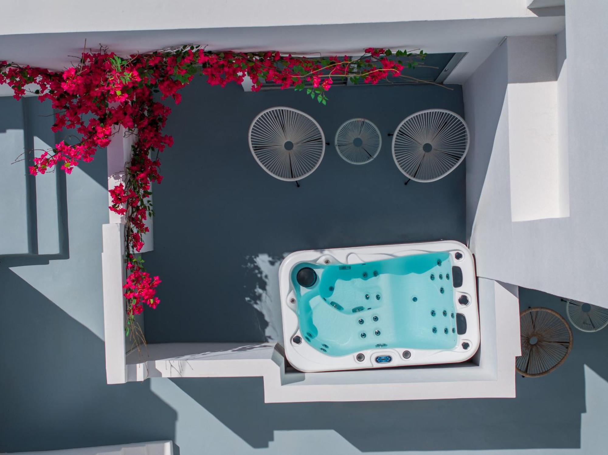Cycladic Suites & Spa Фіра Екстер'єр фото